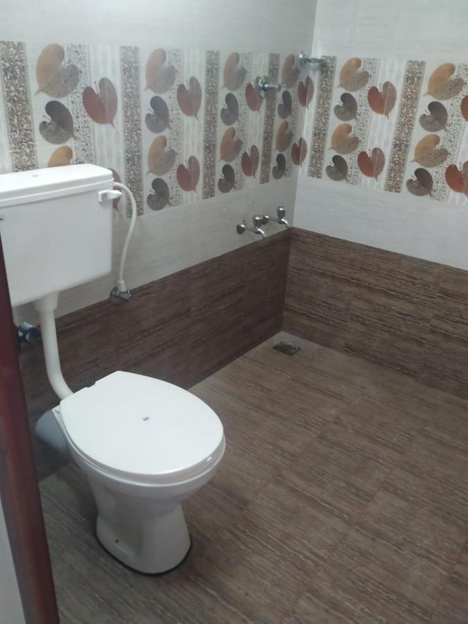 Vintage Inn Homestay 체라이 비치 외부 사진