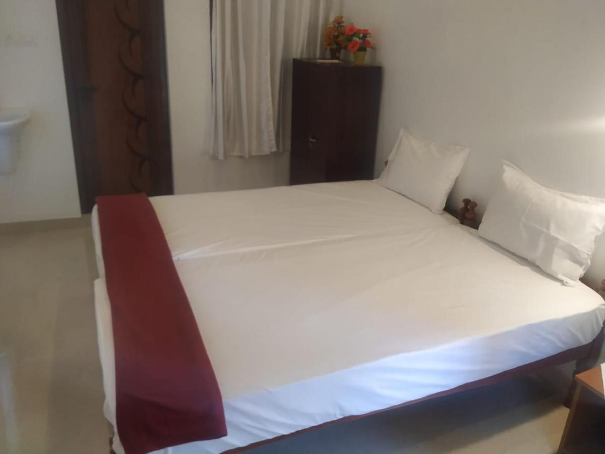Vintage Inn Homestay 체라이 비치 외부 사진